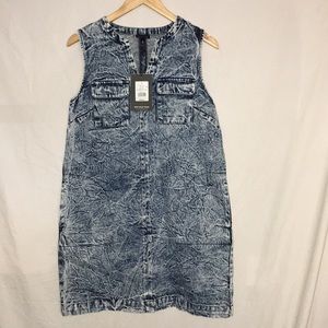 Who What Wear Sleeveless denim Vintage look dress